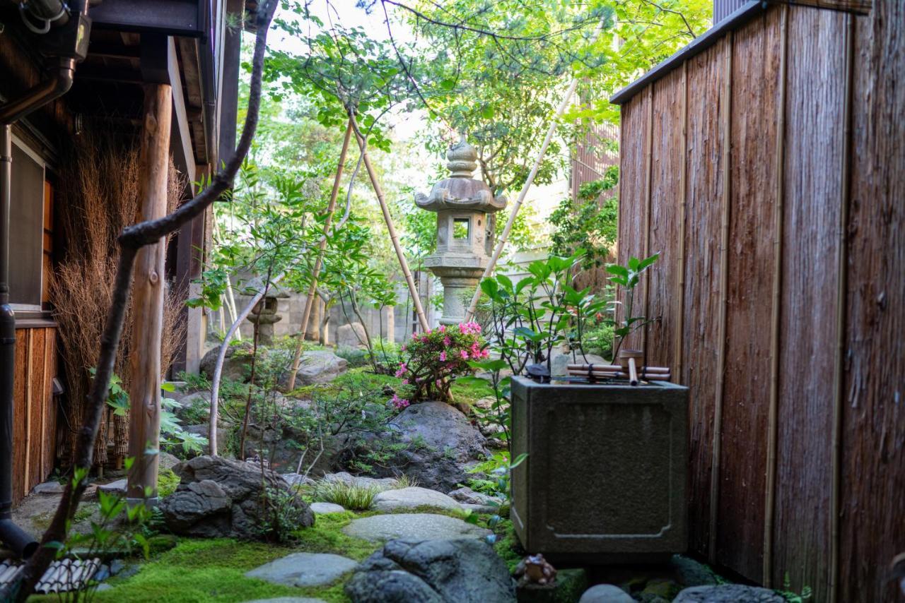 Machiya Guest House Carta Kanazawa Exteriör bild