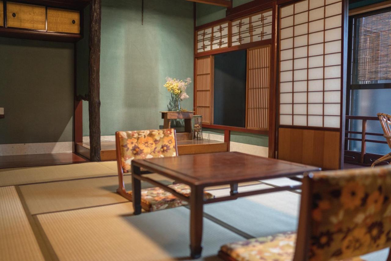 Machiya Guest House Carta Kanazawa Exteriör bild
