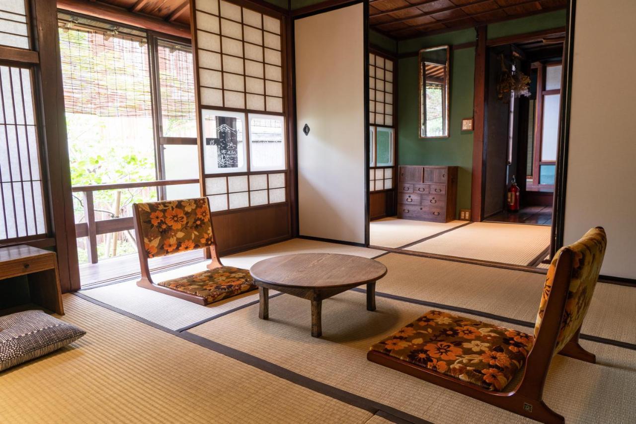 Machiya Guest House Carta Kanazawa Exteriör bild